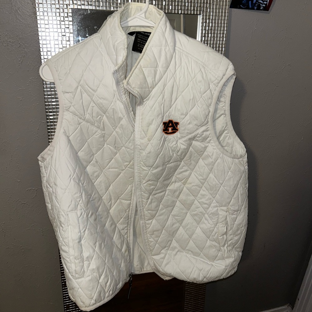 Auburn vest